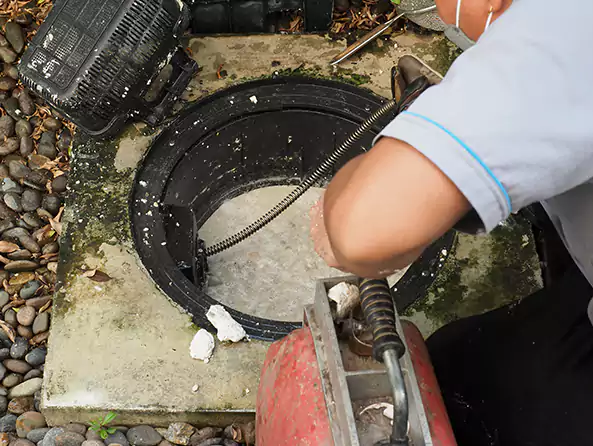 Why Choose Issaquah's Plumbing for Sewer Line Cleaning in Issaquah, WA?